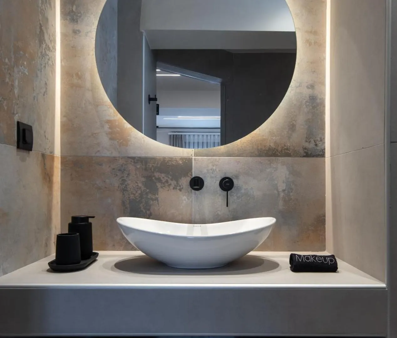 Suite Di Lusso Kalamítsion Aparthotel
