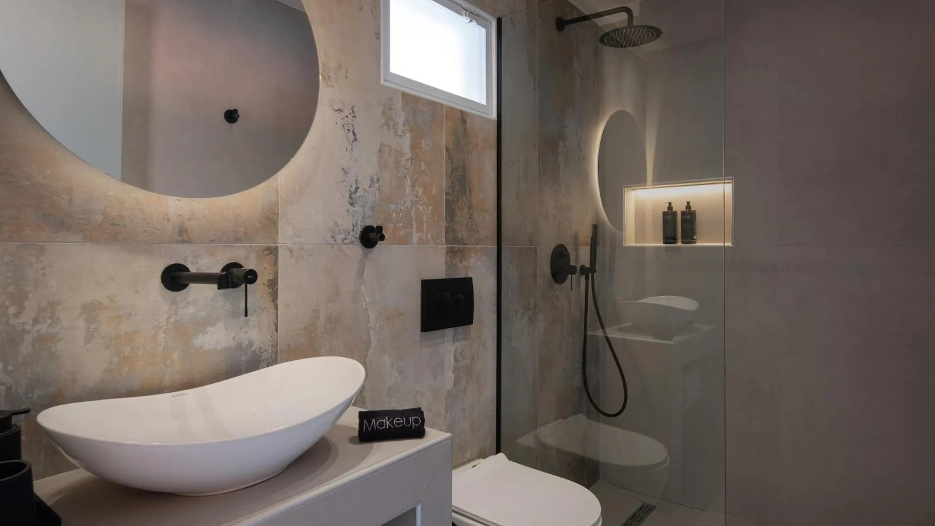 Suite Di Lusso Kalamítsion Aparthotel